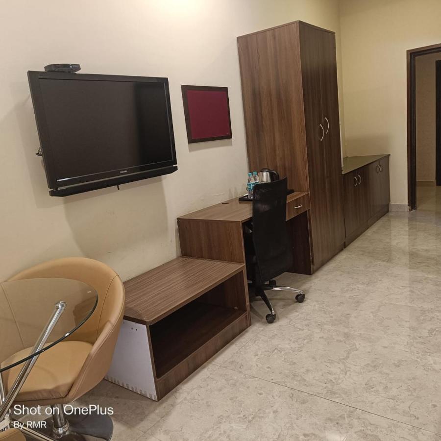 Astra Hotels & Suites Whitefield Near To Nallurahalli Metro Station And Ktpo بنغالور المظهر الخارجي الصورة